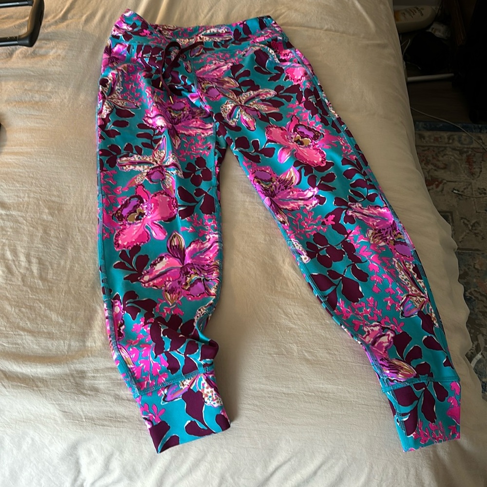 Lilly Pulitzer joggers, gorgeous print